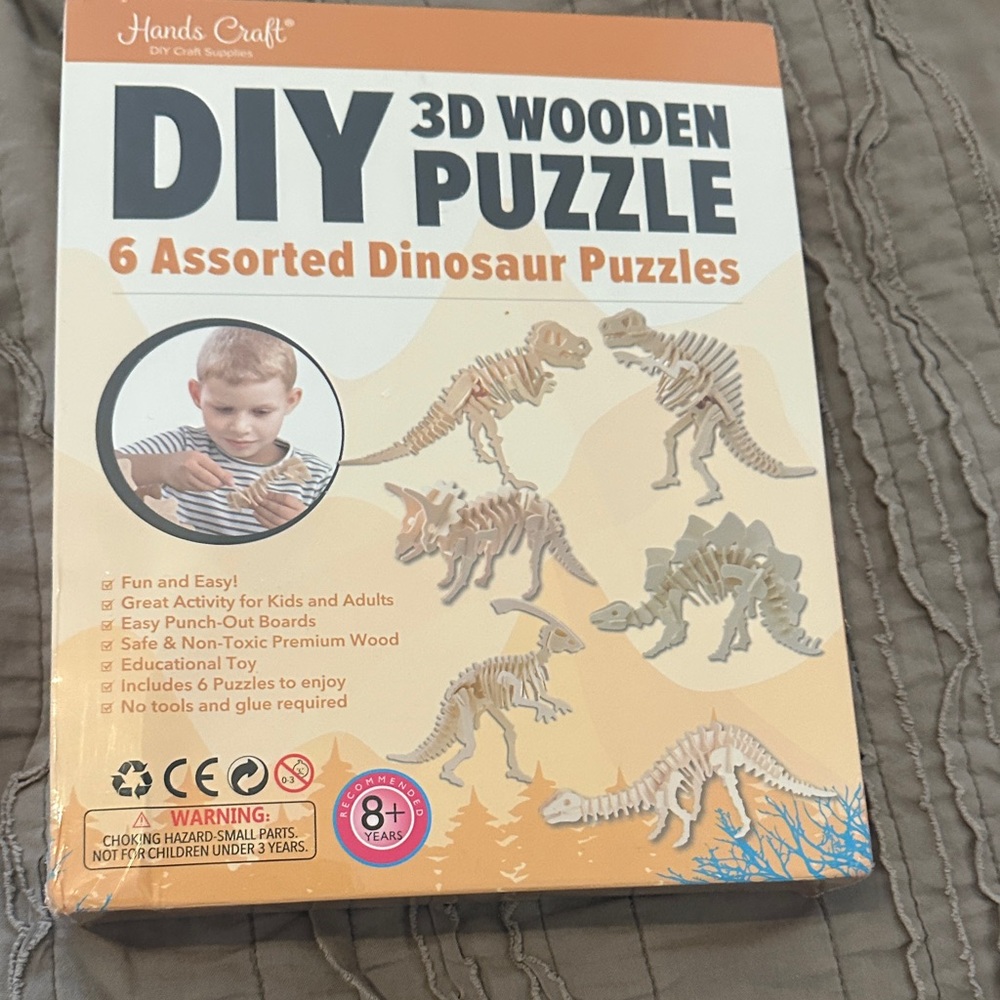 3D Wooden Dinosaur Puzzle Set - Natural Wood. Unopened